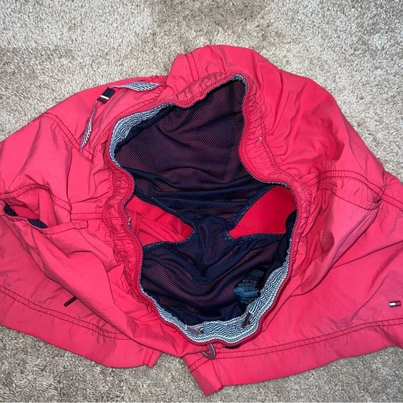 Tommy Hilfiger Swim Trunks Men's Lined in Apple Red Size Large - Picture 4 of 8